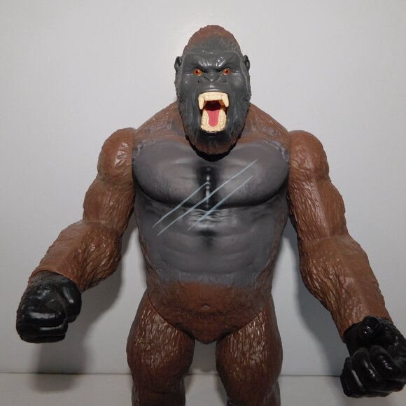 11" King Kong Toy Action Figure Skull Island 2020 Playmates Brown black ape - Picture 2 of 8